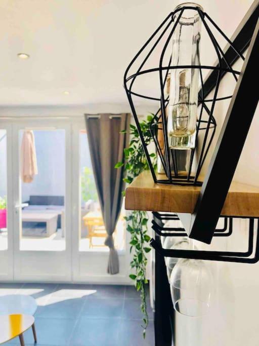 Fabulous Apartment Ac Lovely Terrace 10 Min Paris ヴィトリー・シュル・セーヌ エクステリア 写真
