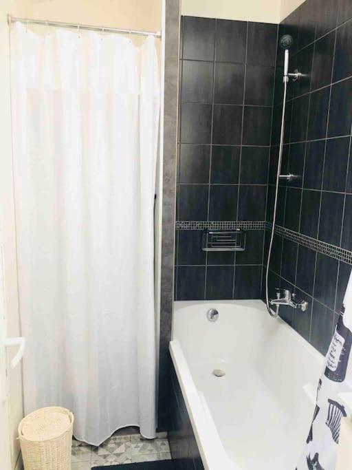 Fabulous Apartment Ac Lovely Terrace 10 Min Paris ヴィトリー・シュル・セーヌ エクステリア 写真